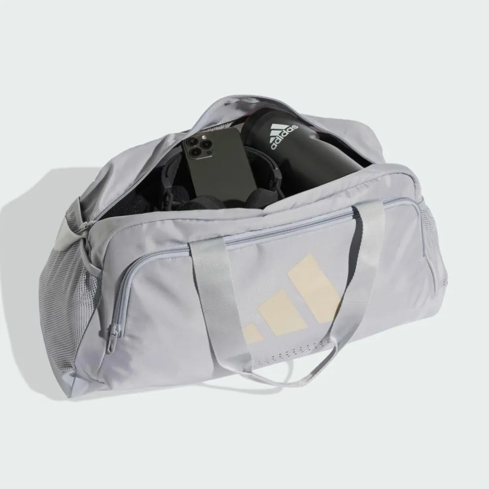 adidas · adidas Woman Defender Duffelbag S