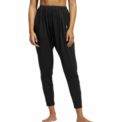 adidas · AEROREADY