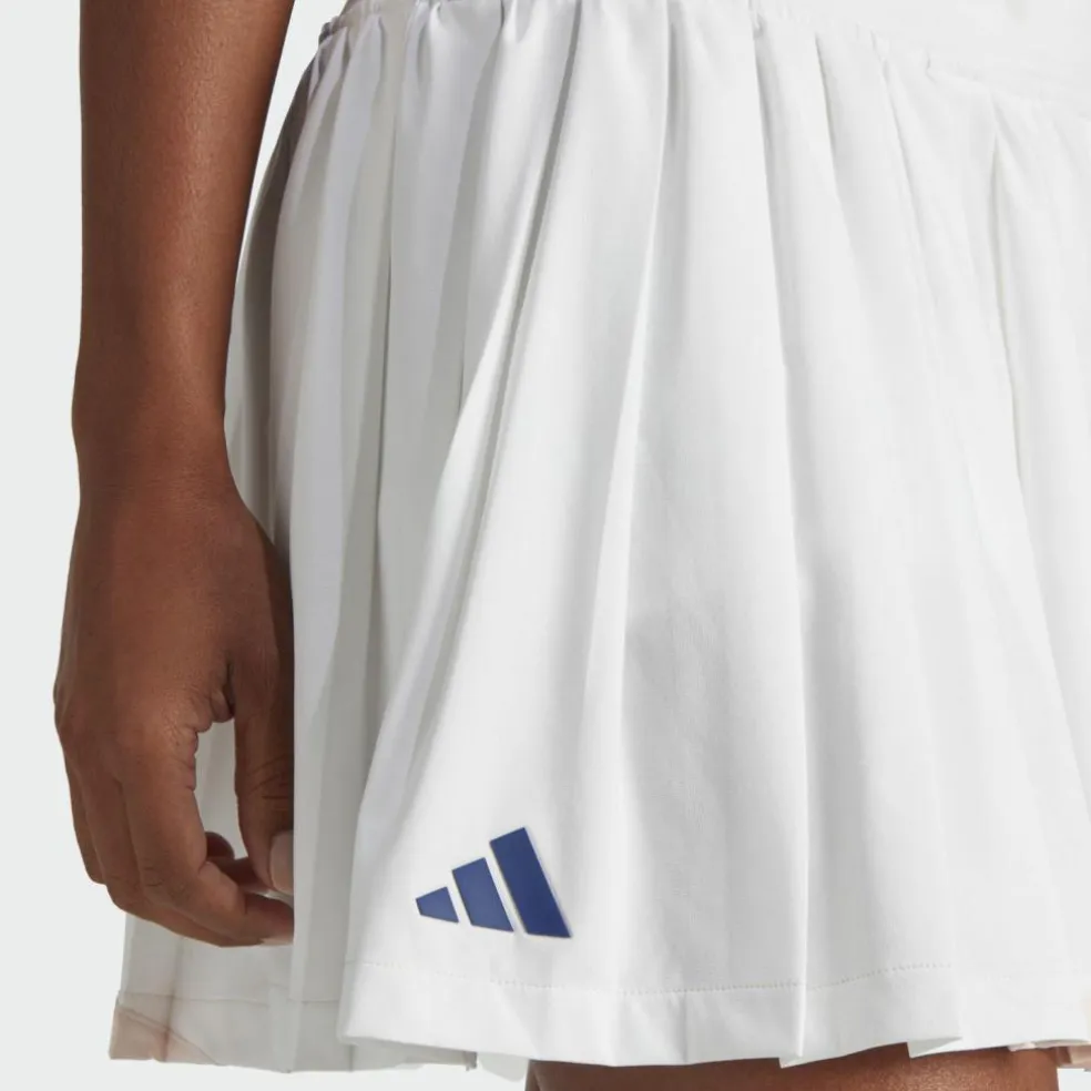adidas · Clubhouse