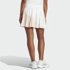 adidas · Clubhouse