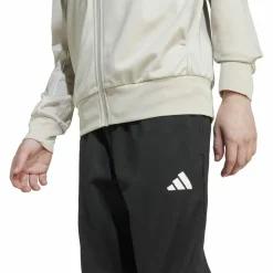 adidas · CP TR