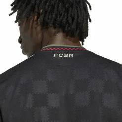 adidas · FC Bayern München 25/26 Ausweich
