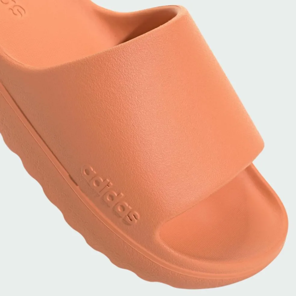 adidas · Lumia Adilette