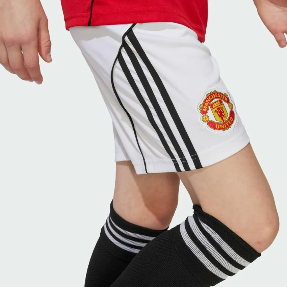 adidas · Manchester United 25/26 Kids Heimshorts