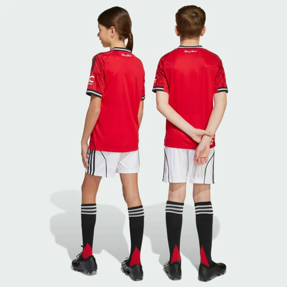 adidas · Manchester United 25/26 Kids Heimshorts