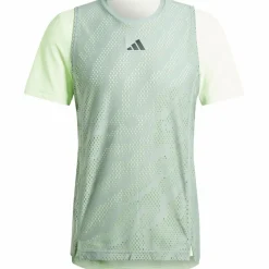 adidas · Pro