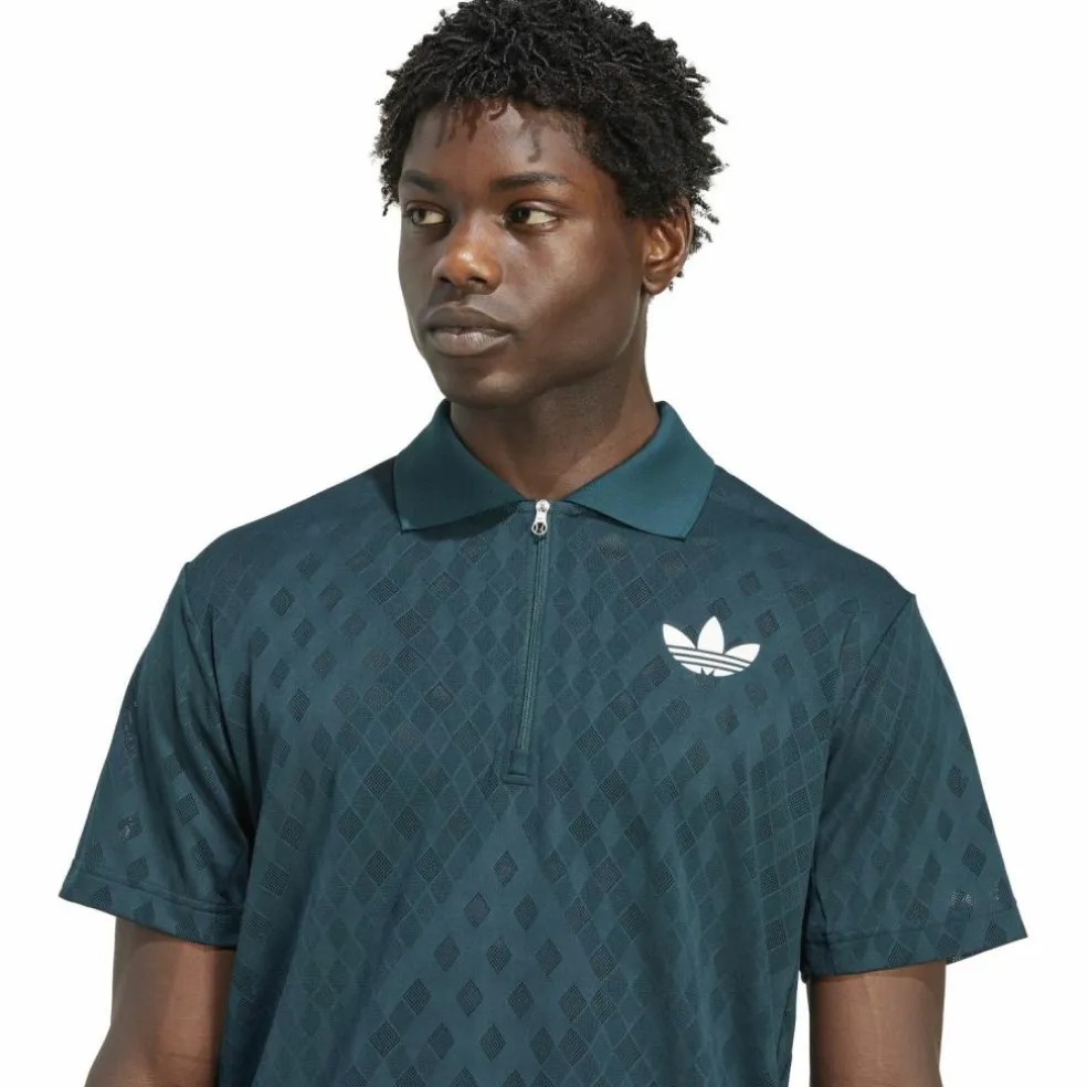 adidas · Pro