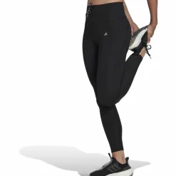adidas · Run EssT