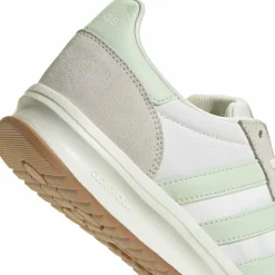 adidas · RUN 70s 2.0