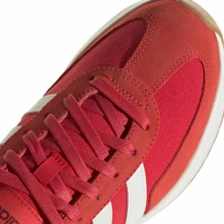 adidas · RUN 70s 2.0