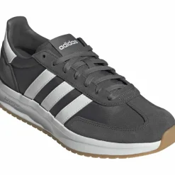 adidas · RUN 70s 2.0