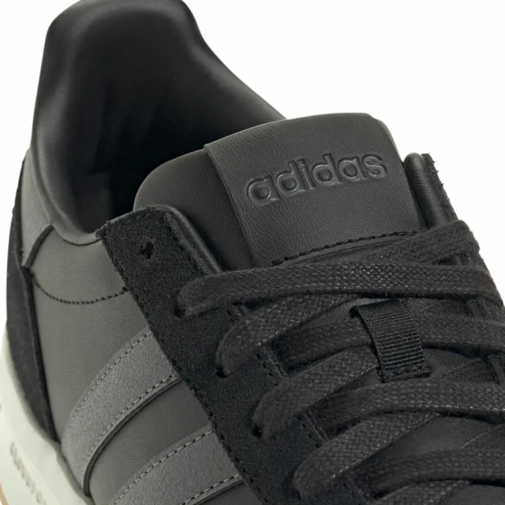 adidas · Run 70s 2.0
