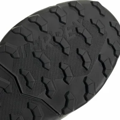 adidas · TERREX AX4R MID