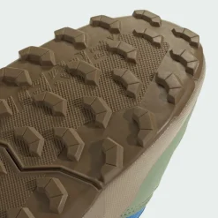 adidas · TERREX AX4r Wanderschuh