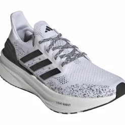 adidas · ULTRABOOST 5