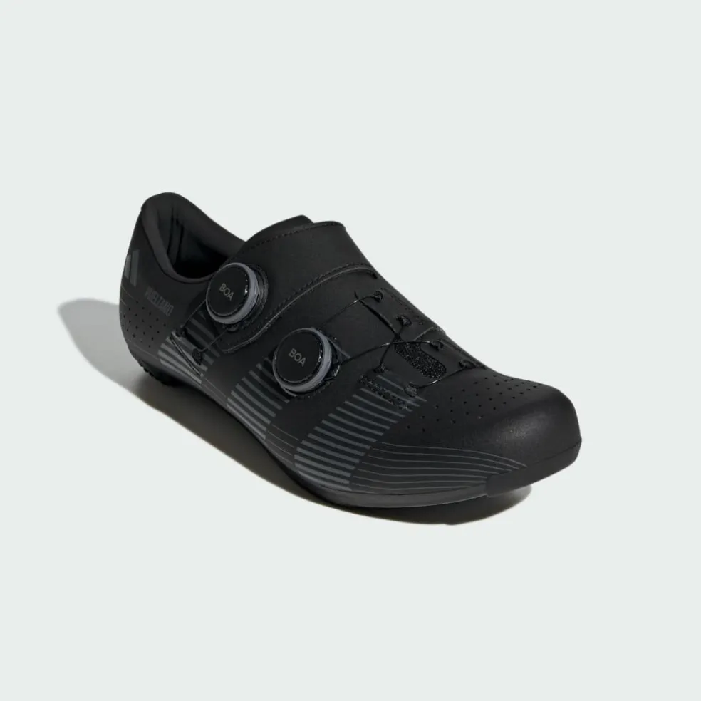adidas · VUELTANO CARBON Schuh