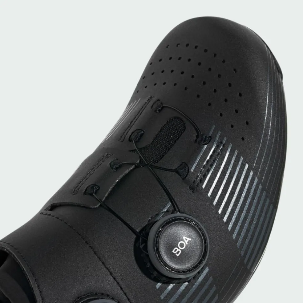 adidas · VUELTANO CARBON Schuh