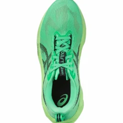 ASICS · NOVABLAST 5