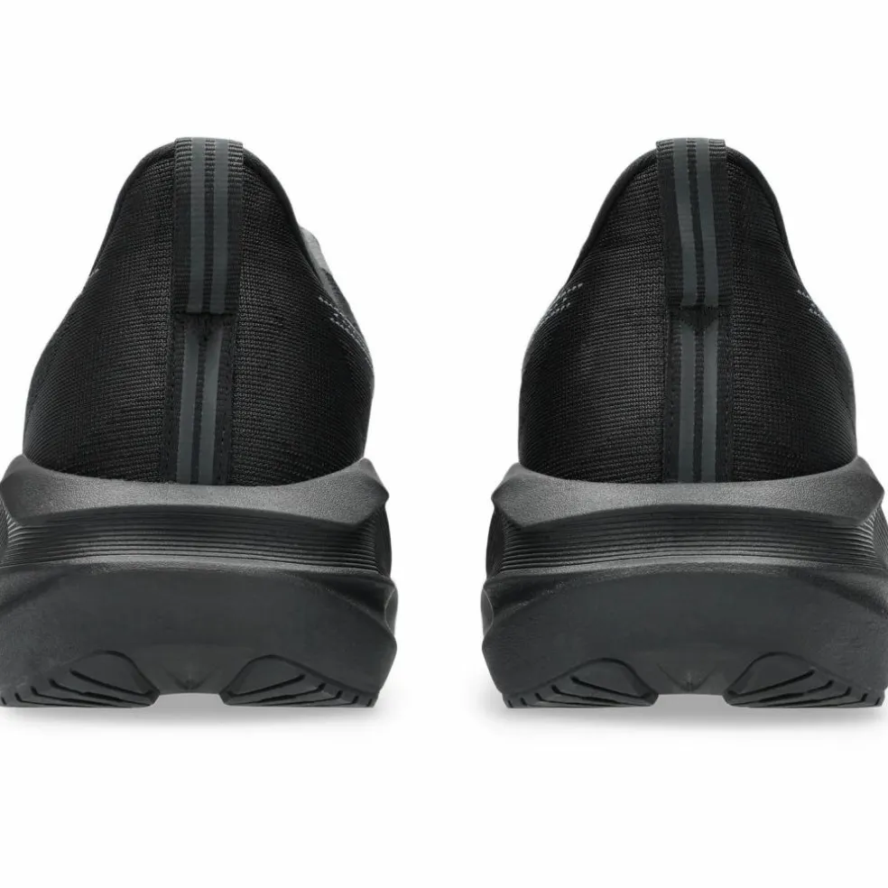 ASICS · NOVABLAST 5