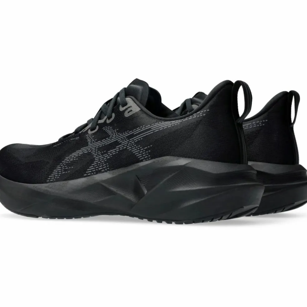 ASICS · NOVABLAST 5