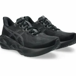ASICS · NOVABLAST 5