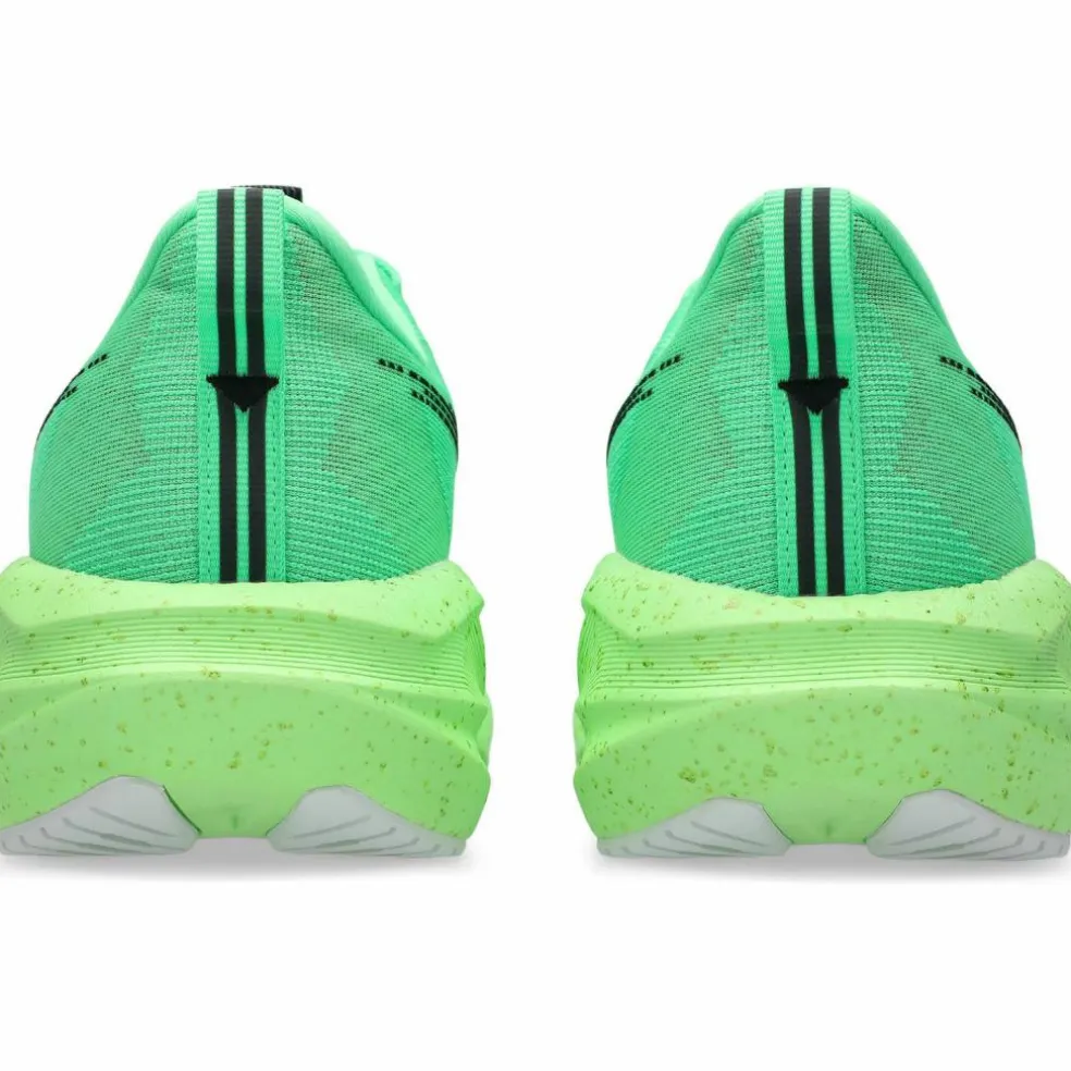 ASICS · NOVABLAST 5