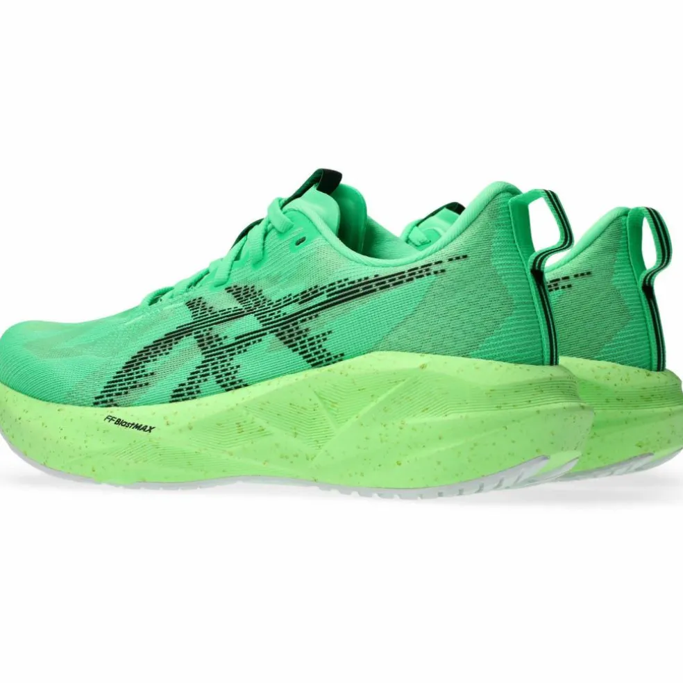 ASICS · NOVABLAST 5
