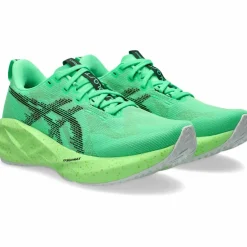 ASICS · NOVABLAST 5