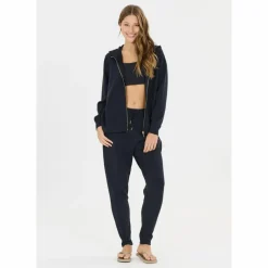 Athlecia · Jacey