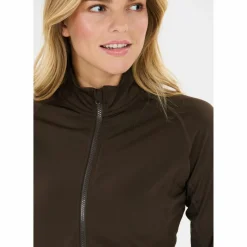 Athlecia · Krosa