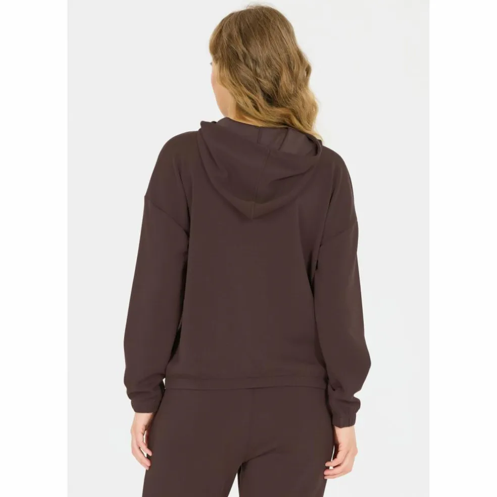 Athlecia · NAMIER W