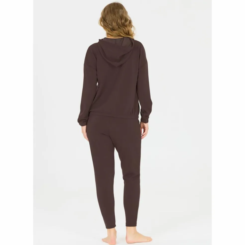 Athlecia · NAMIER W