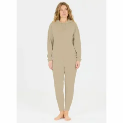 Athlecia · NAMIER W