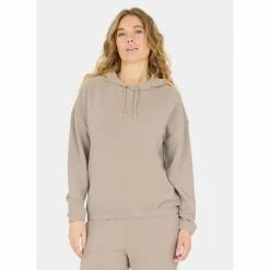Athlecia · NAMIER W