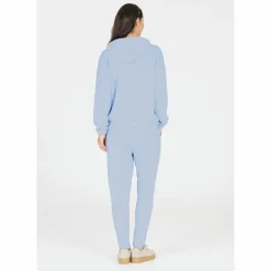 Athlecia · NAMIER W
