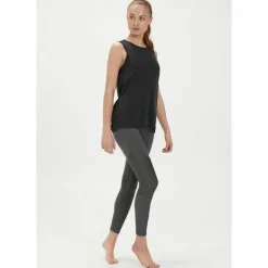 Athlecia · SUSAR W Knot Top