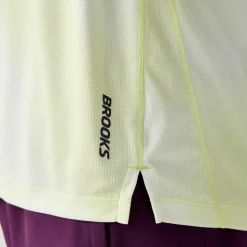 Brooks · Dash
