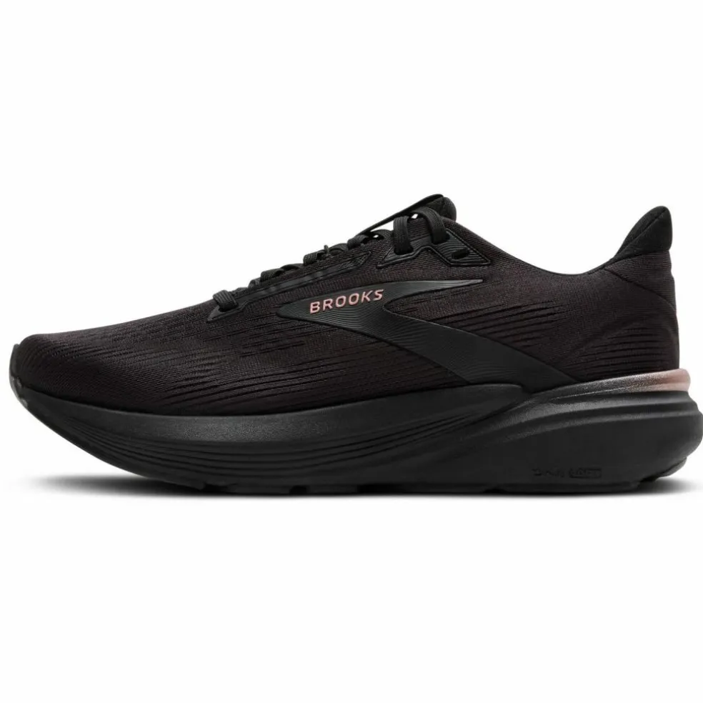 Brooks · Revel 8