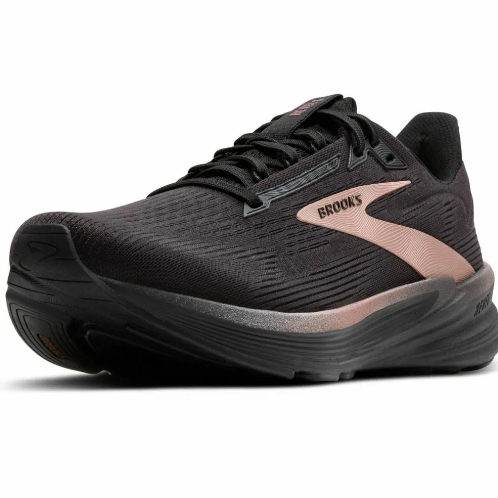 Brooks · Revel 8