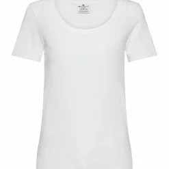 CHAMPION · Minimalist Resort