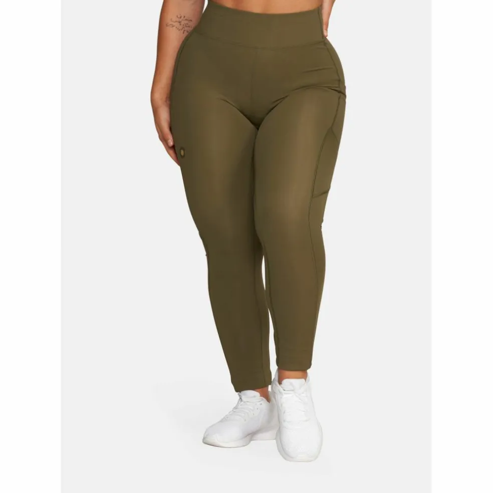 Gold's Gym · BROOKE