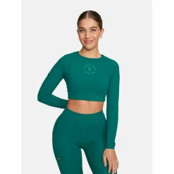 Gold's Gym · HELEN
