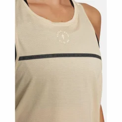 Gold's Gym · MARYLOU