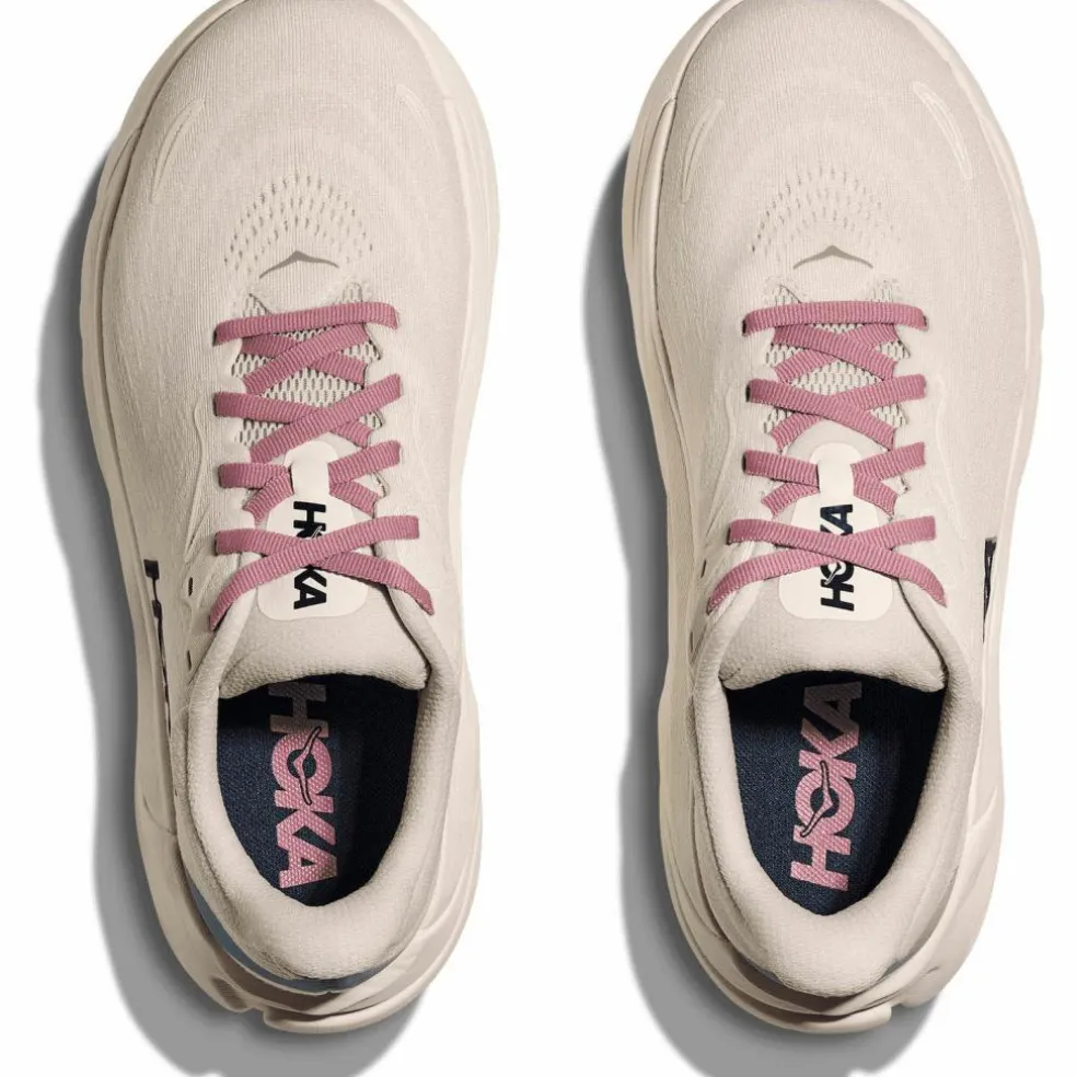 HOKA · Arahi 8