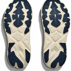 HOKA · Arahi 8