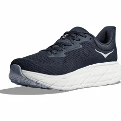 HOKA · Arahi 7
