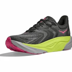 HOKA · Arahi 8
