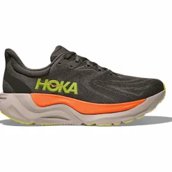 HOKA · Arahi 8