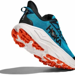 HOKA · Challenger 8