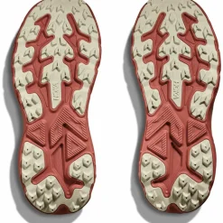 HOKA · Challenger 8